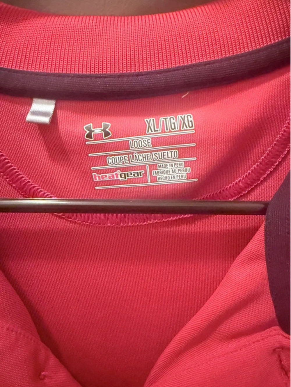 Men’s under Armour polo. Xl